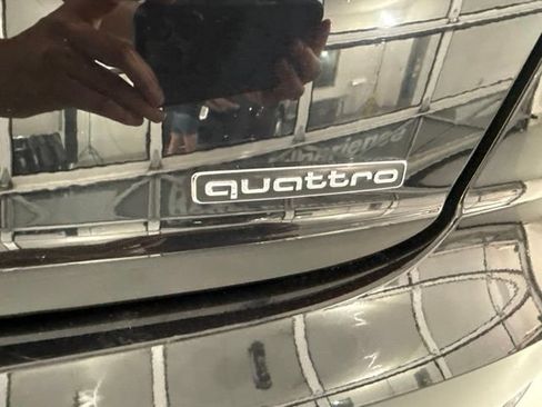 Used 2019 Audi Q8 Premium Plus AWD/4WD image 10