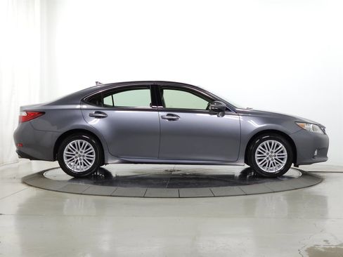 Used 2013 Lexus ES 350 w/ Luxury Pkg FWD image 9