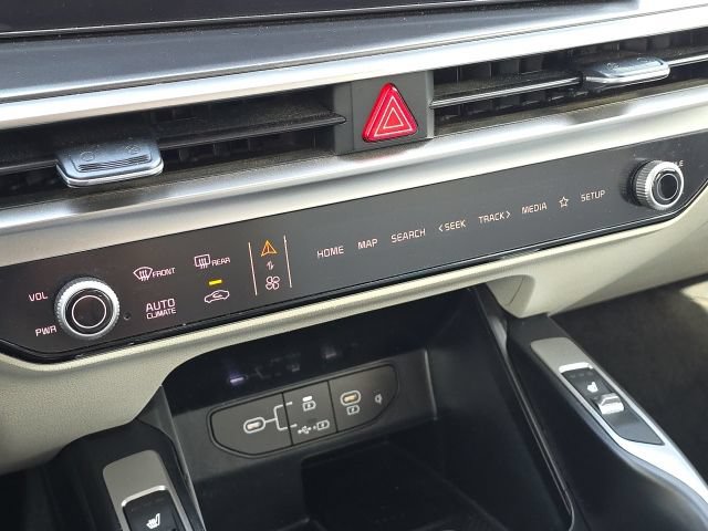 Used 2024 Kia Sorento S w/ Panoramic Sunroof Package FWD image 33