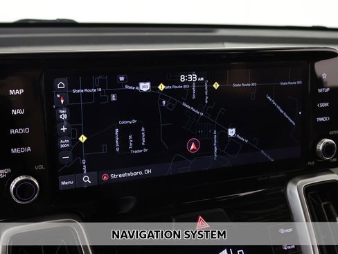 Used 2022 Kia Sorento S w/ Panoramic Sunroof Package AWD/4WD image 3