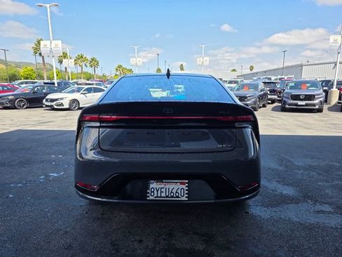 Used 2024 Toyota Prius XLE FWD image 11