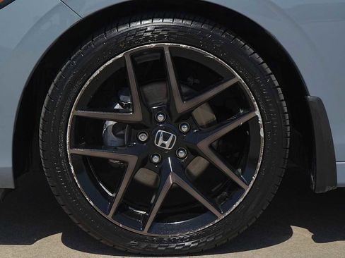 Used 2022 Honda Civic Sport Touring image 7