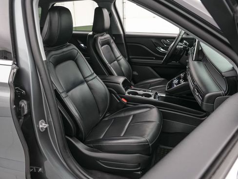 Used 2022 Lincoln Corsair AWD w/ Equipment Group 101A image 23