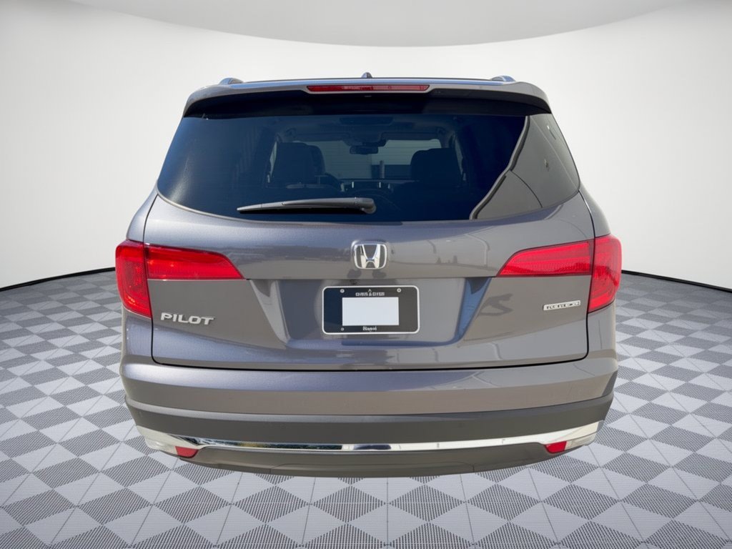 Used 2016 Honda Pilot Touring image 11