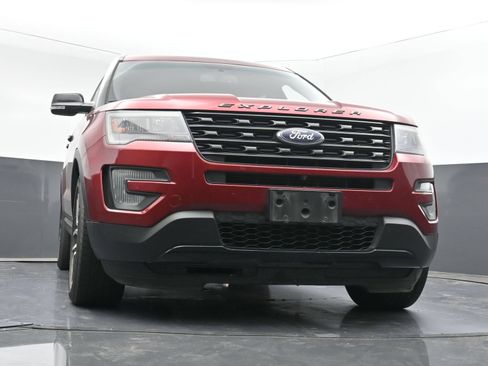 Used 2016 Ford Explorer Sport w/ Equipment Group 401A AWD/4WD image 27