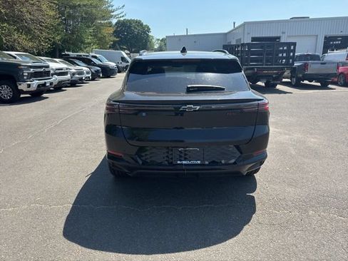 New 2026 Chevrolet Equinox EV RS FWD image 4