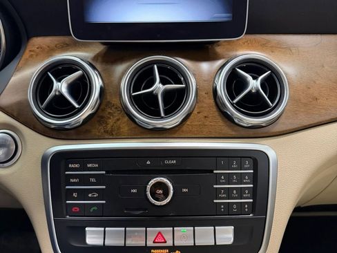 Used 2019 Mercedes-Benz GLA 250 image 22
