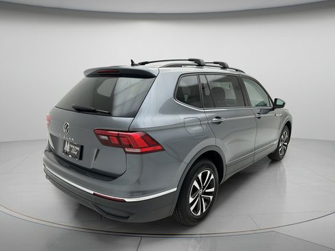 Used 2022 Volkswagen Tiguan S FWD image 3