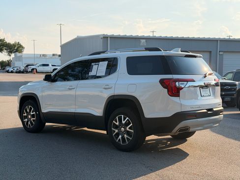 Used 2023 GMC Acadia SLE w/ Driver Convenience Package AWD/4WD image 10