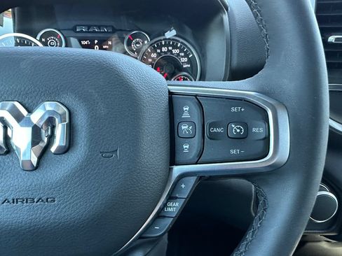Certified 2025 RAM 1500 Big Horn RWD image 21