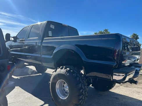 Used 2001 Ford F250 Lariat image 17