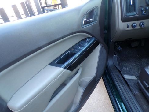 Used 2016 GMC Canyon SLT w/ Driver Alert Package image 11