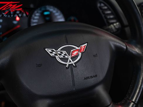 Used 2001 Chevrolet Corvette Convertible w/ Preferred Equipment Group2 image 38