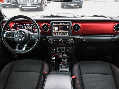 Used 2021 Jeep Gladiator Rubicon AWD/4WD image 13