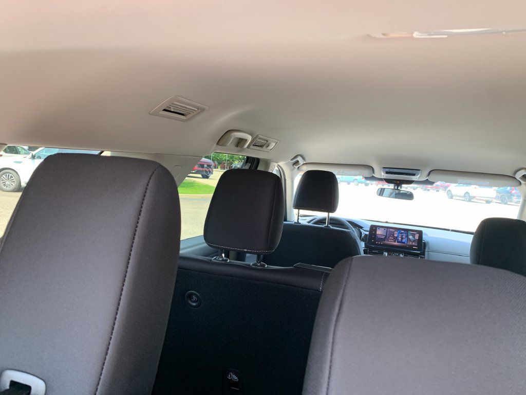 New 2026 Nissan Pathfinder SV w/ Cargo Package FWD image 24