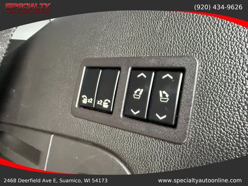 Used 2018 GMC Yukon Denali image 29