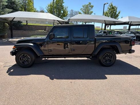 Used 2023 Jeep Gladiator Sport w/ Trailer Tow Package AWD/4WD image 5