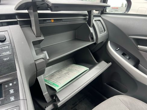 Used 2010 Toyota Prius One image 21