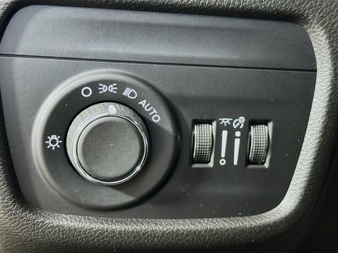 Used 2024 Jeep Grand Cherokee Altitude AWD/4WD image 14