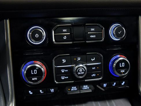 Used 2023 GMC Yukon Denali w/ Max Trailering Package AWD/4WD image 22