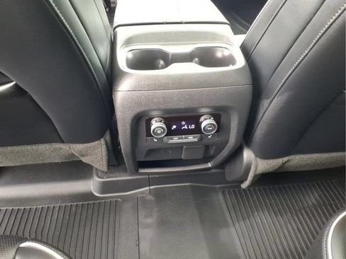 Used 2026 Buick Enclave Avenir w/ Super Cruise Package AWD/4WD image 16