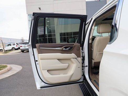 Used 2021 GMC Yukon XL Denali w/ Denali Premium Package image 57