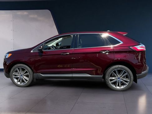 Used 2021 Ford Edge Titanium AWD/4WD image 2