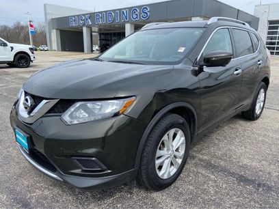 Used 2016 Nissan Rogue SV w/ SV Premium Package