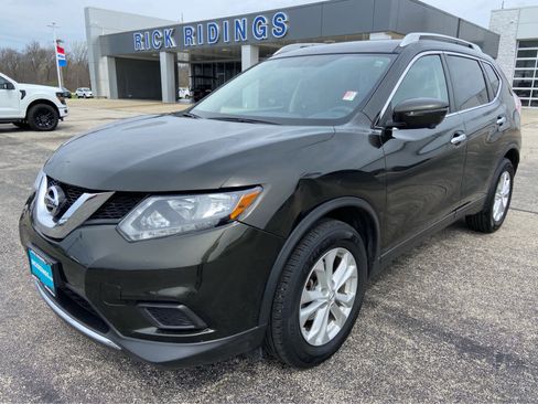 Used 2016 Nissan Rogue SV w/ SV Premium Package image 1