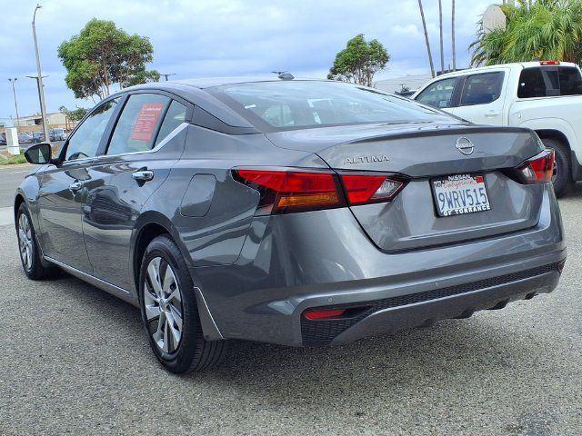 Used 2025 Nissan Altima 2.5 S FWD image 3