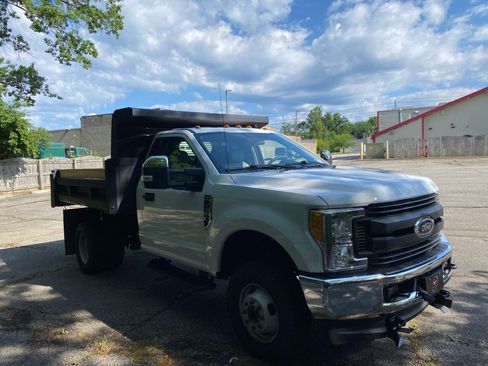 Used 2017 Ford F350 XL w/ Power Equipment Group AWD/4WD image 7