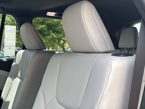 New 2026 Lexus TX 350 AWD image 18