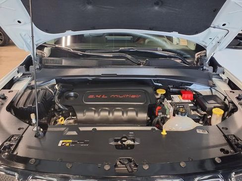 Used 2022 Jeep Compass Limited image 13