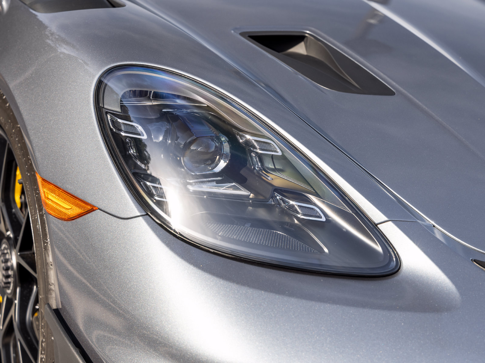 Certified 2025 Porsche 718 Boxster Spyder RS RWD image 16