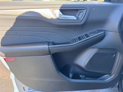 New 2026 Ford Escape SE image 19