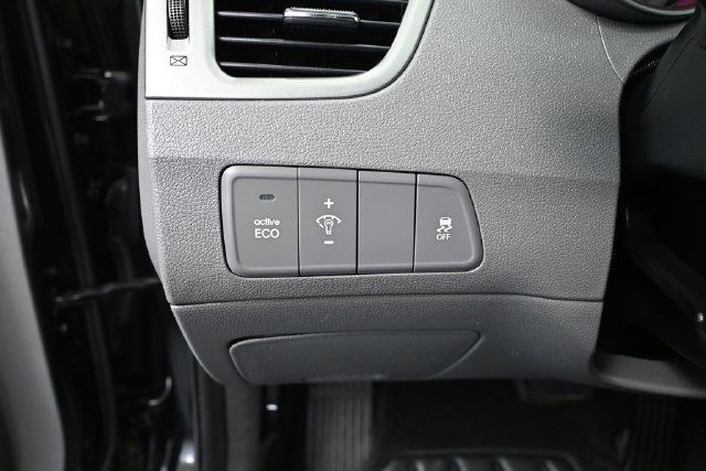 Used 2012 Hyundai Elantra Limited w/ Technology Pkg 5 FWD image 24