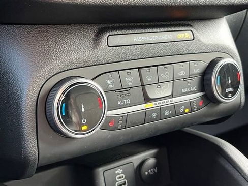 Used 2025 Ford Escape ST-Line Select image 26