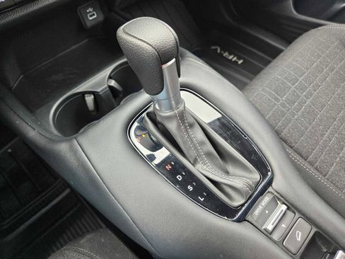 Used 2023 Honda HR-V LX image 33