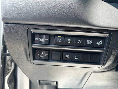 Used 2024 Toyota Sequoia Platinum AWD/4WD image 14