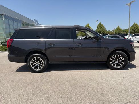 Used 2025 Ford Expedition Max Platinum AWD/4WD image 9