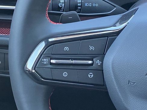 New 2026 Chevrolet Traverse RS FWD image 7