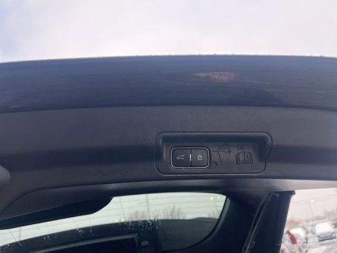 Used 2022 Ford Explorer ST w/ Equipment Group 401A image 11