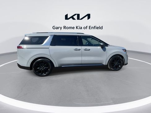 Used 2024 Kia Carnival SX FWD image 9