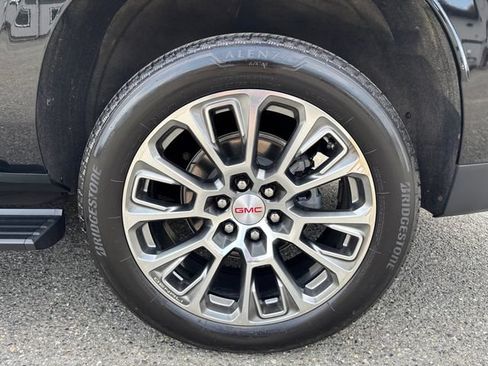 Used 2026 GMC Yukon XL Denali w/ Sun & Power Step Package AWD/4WD image 26