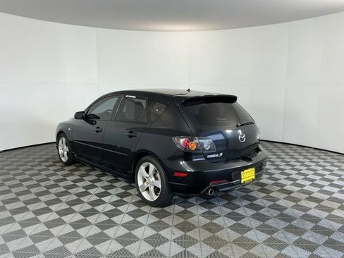 Used 2004 MAZDA MAZDA3 s w/ Moonroof & 6-CD Pkg FWD image 7