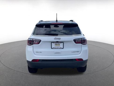 Used 2025 Jeep Compass Limited image 11