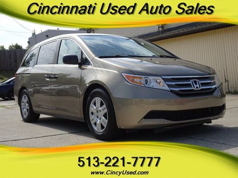 Used 2012 Honda Odyssey LX image 1