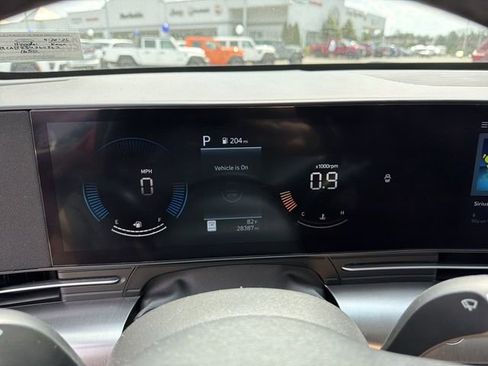 Used 2025 Hyundai Kona SEL AWD/4WD image 18