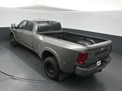New 2026 RAM 3500 Limited AWD/4WD image 33