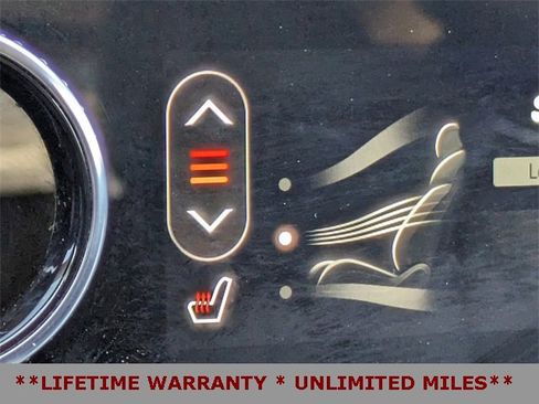 Used 2025 Genesis GV70 2.5T image 27